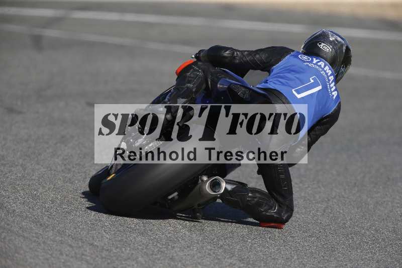 /Archiv-2024/01 26.-28.01.2024 Moto Center Thun Jerez/Gruppe blau-blue/68